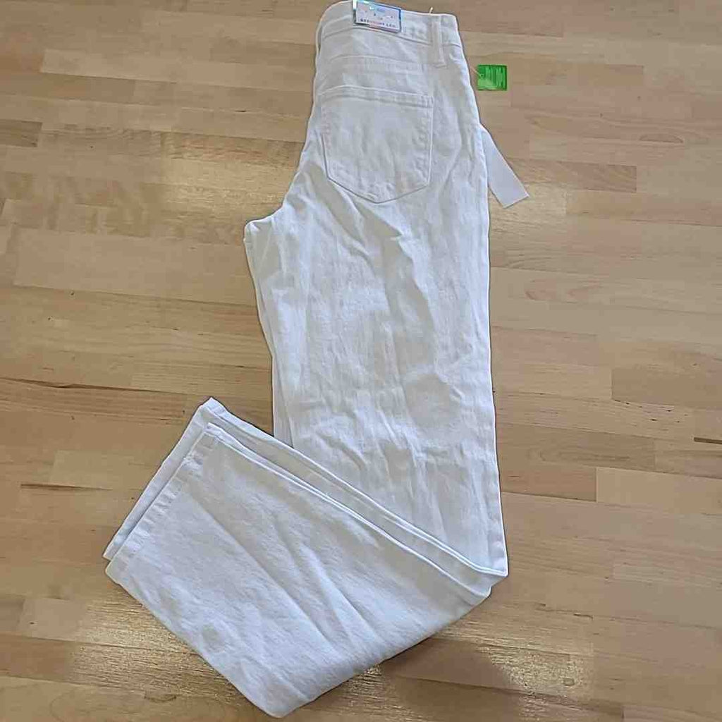 tinceltown Size 3 White  Relaxed Ripped High-Rise Straight-Leg Jeans  NWT
