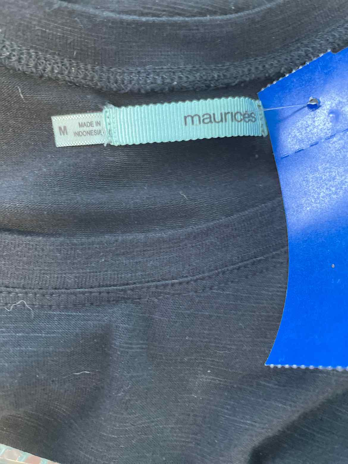 Maurices Size M Black T-shirt