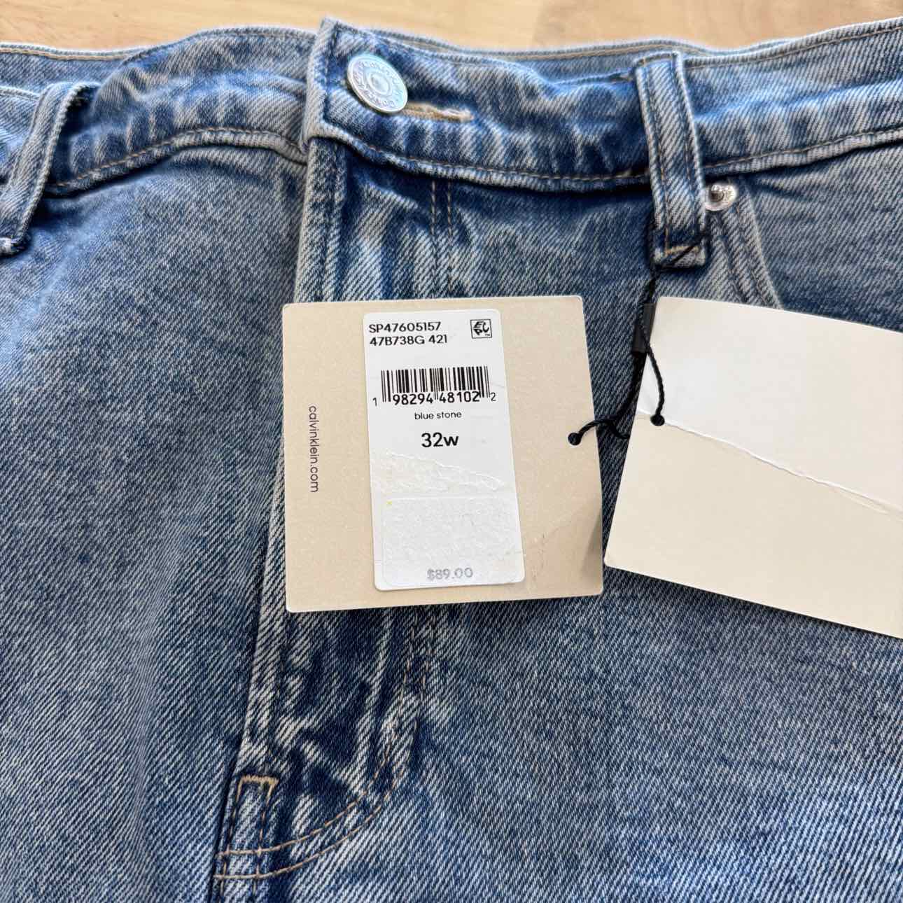 Calvin Klein Size 32 Blue New Skirt