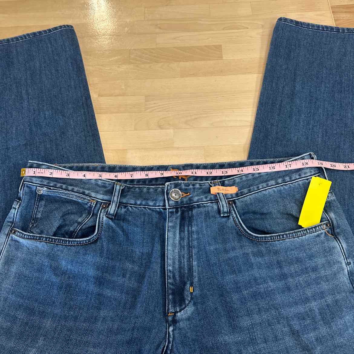 Tommy Bahama Size 38x32 Blue MENS Jeans