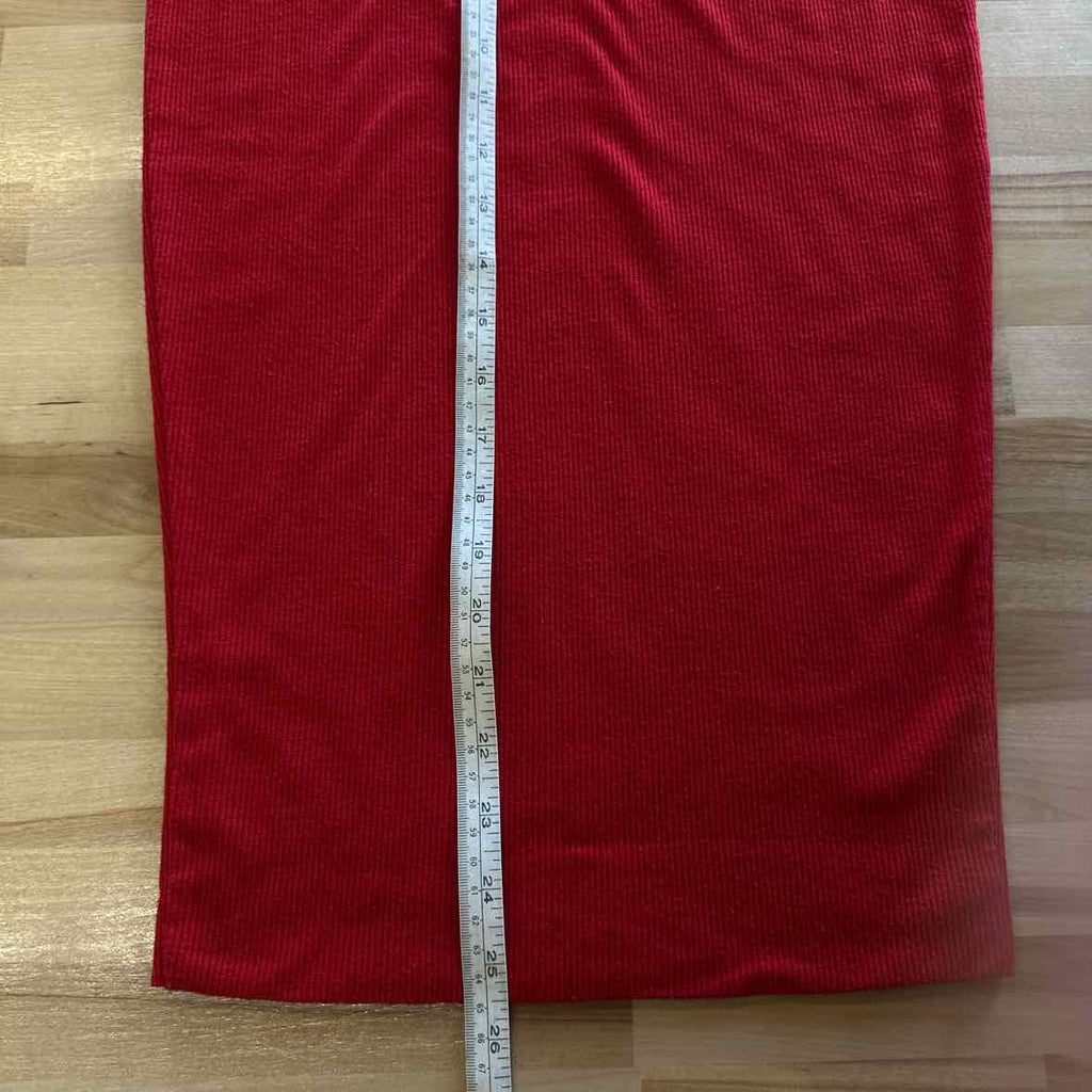 Active USA Size M Red Skirt