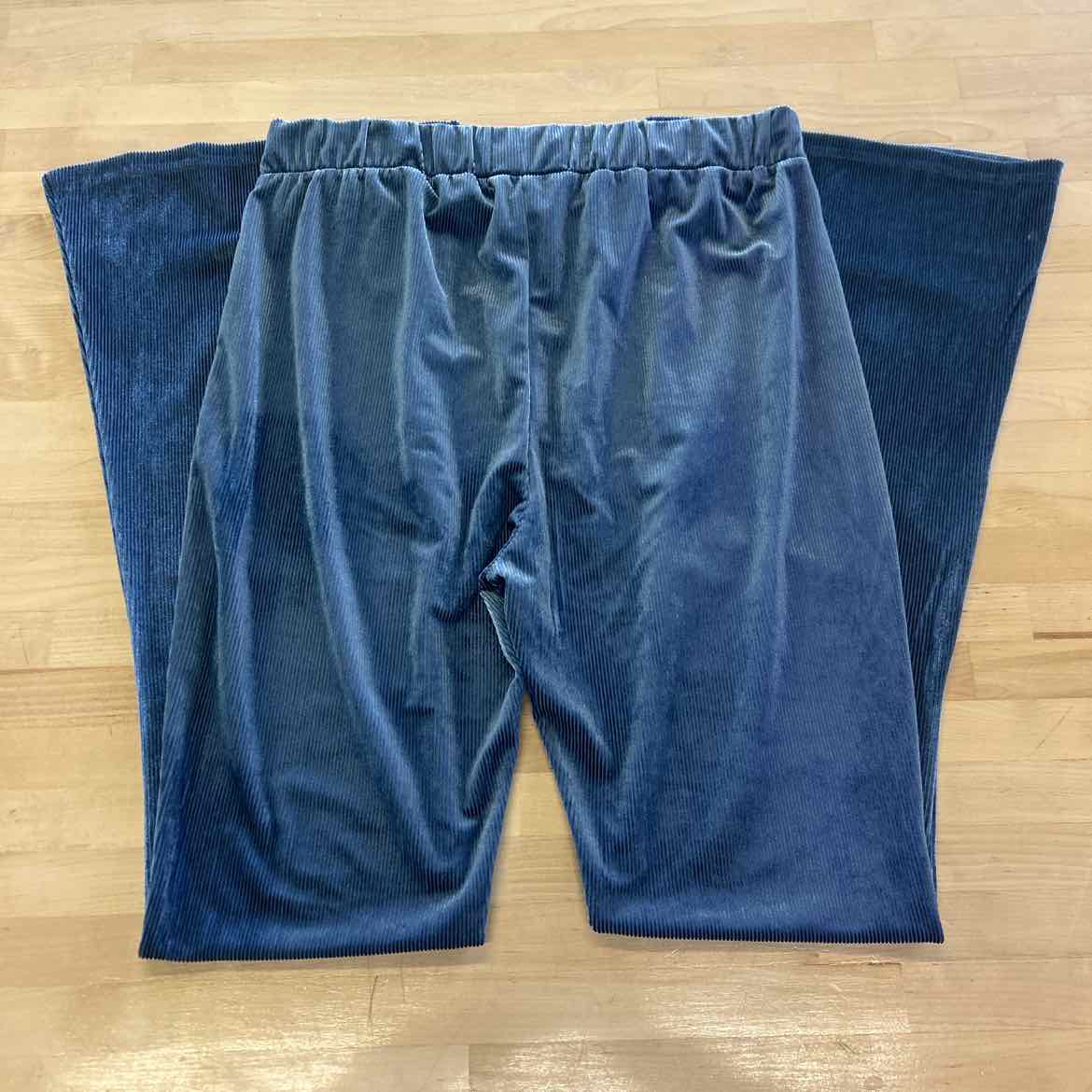 Indigo Rain Size XL Blue Preloved Lounge