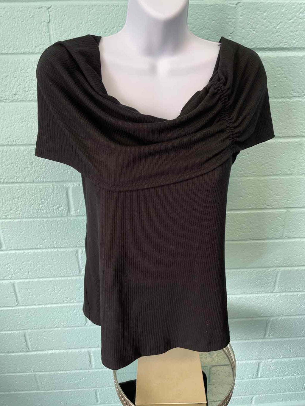 Size L Black Sleeveless