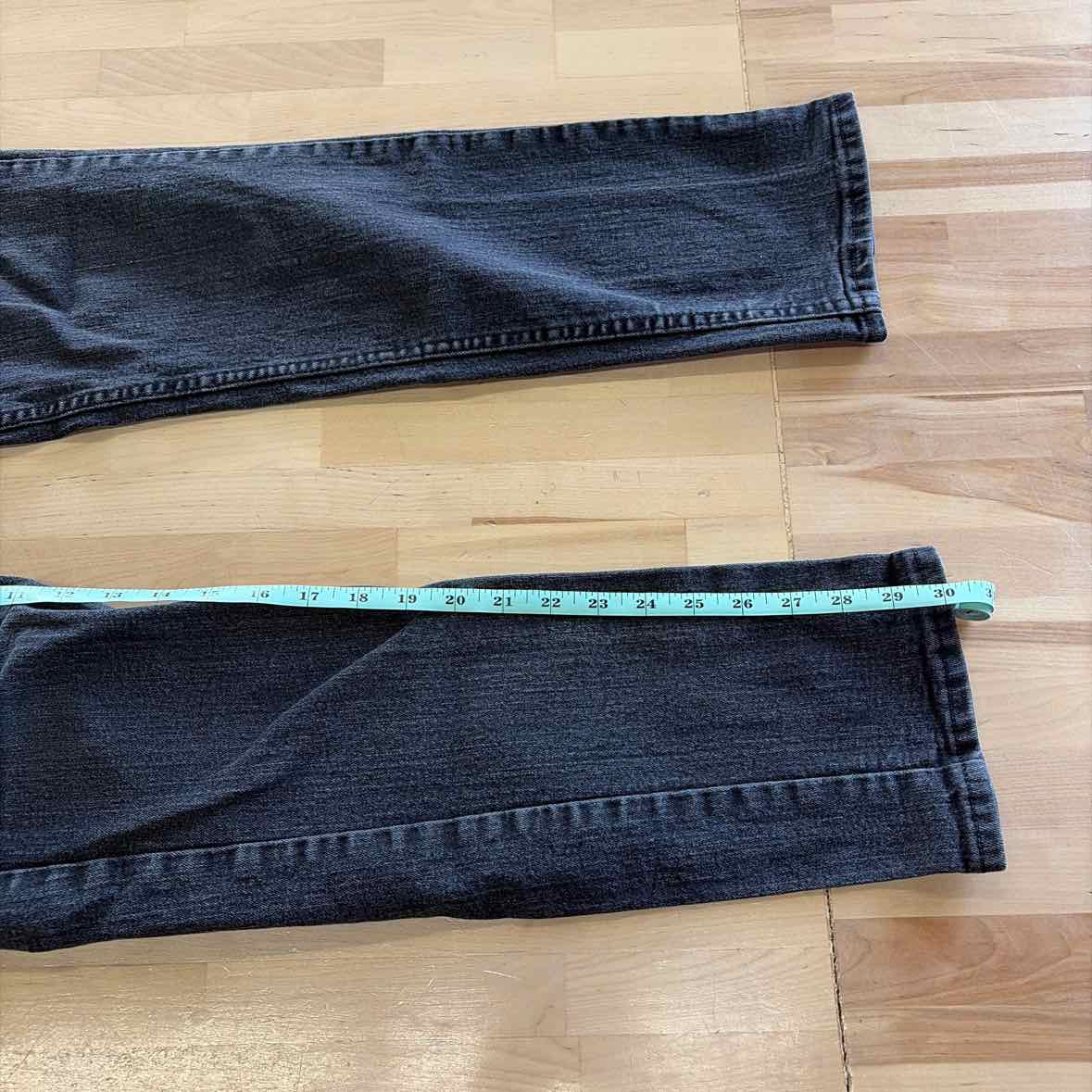 Levi's Size 33x32 Gray Preloved Jeans