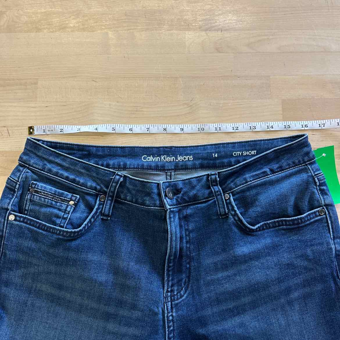 Calvin Klein Women Size 14 Dark BLue Denim Preloved Shorts