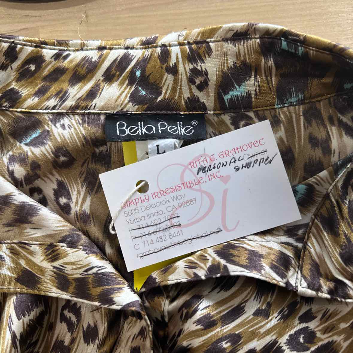 Bella Pelle Size L Brown Button Down Shirt