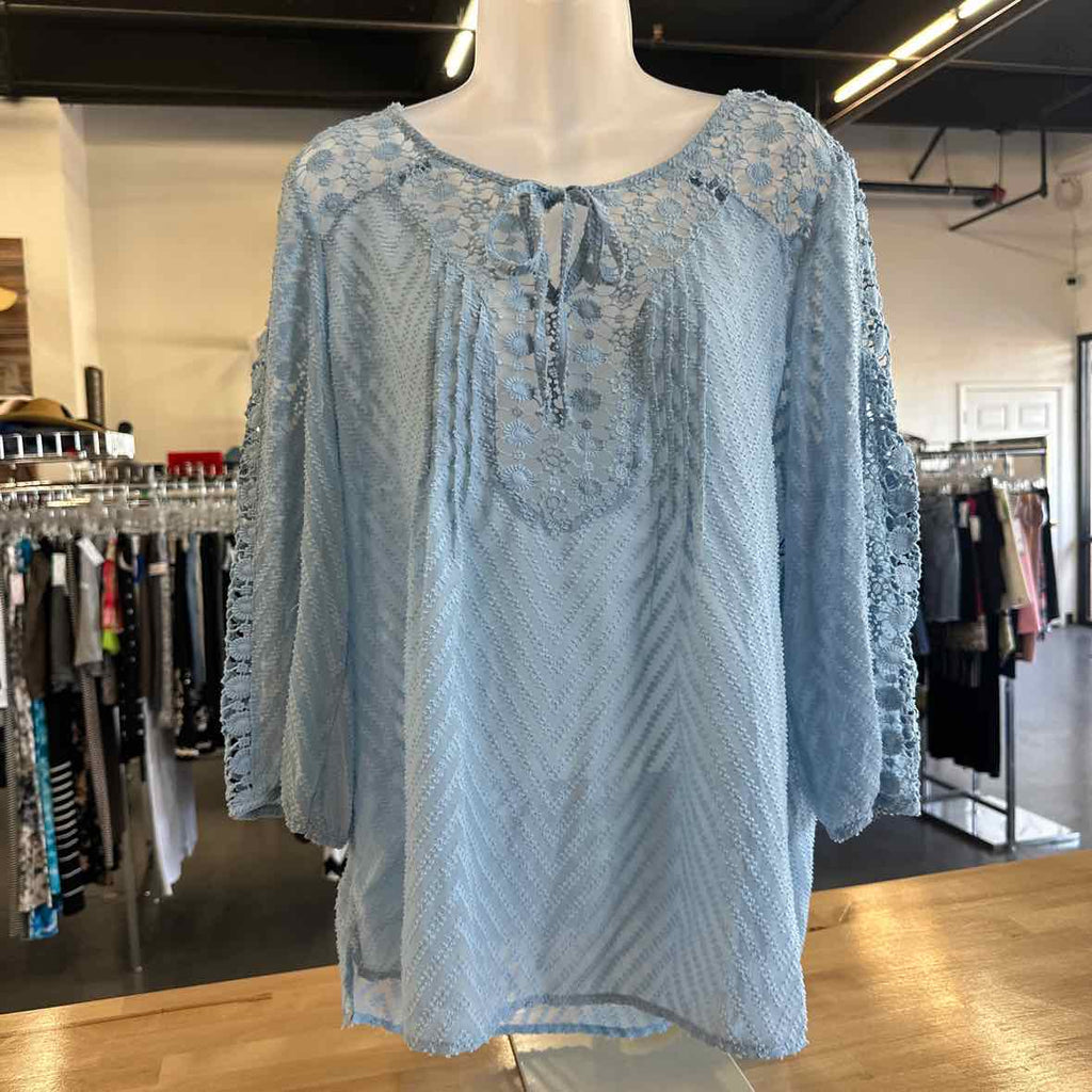 Bila Size M Blue Blouse