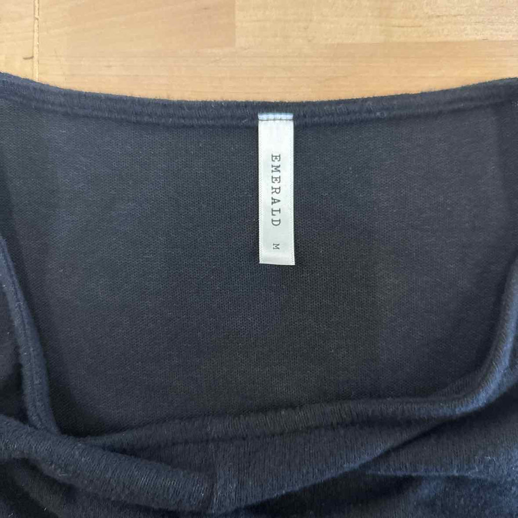 Emerald Size M Black Long Sleeve