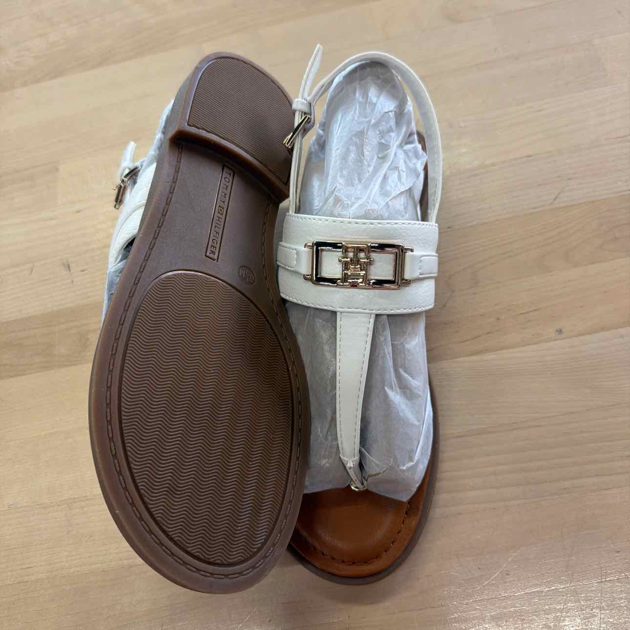 Tommy Hilfiger Size 6.5 White New Sandals