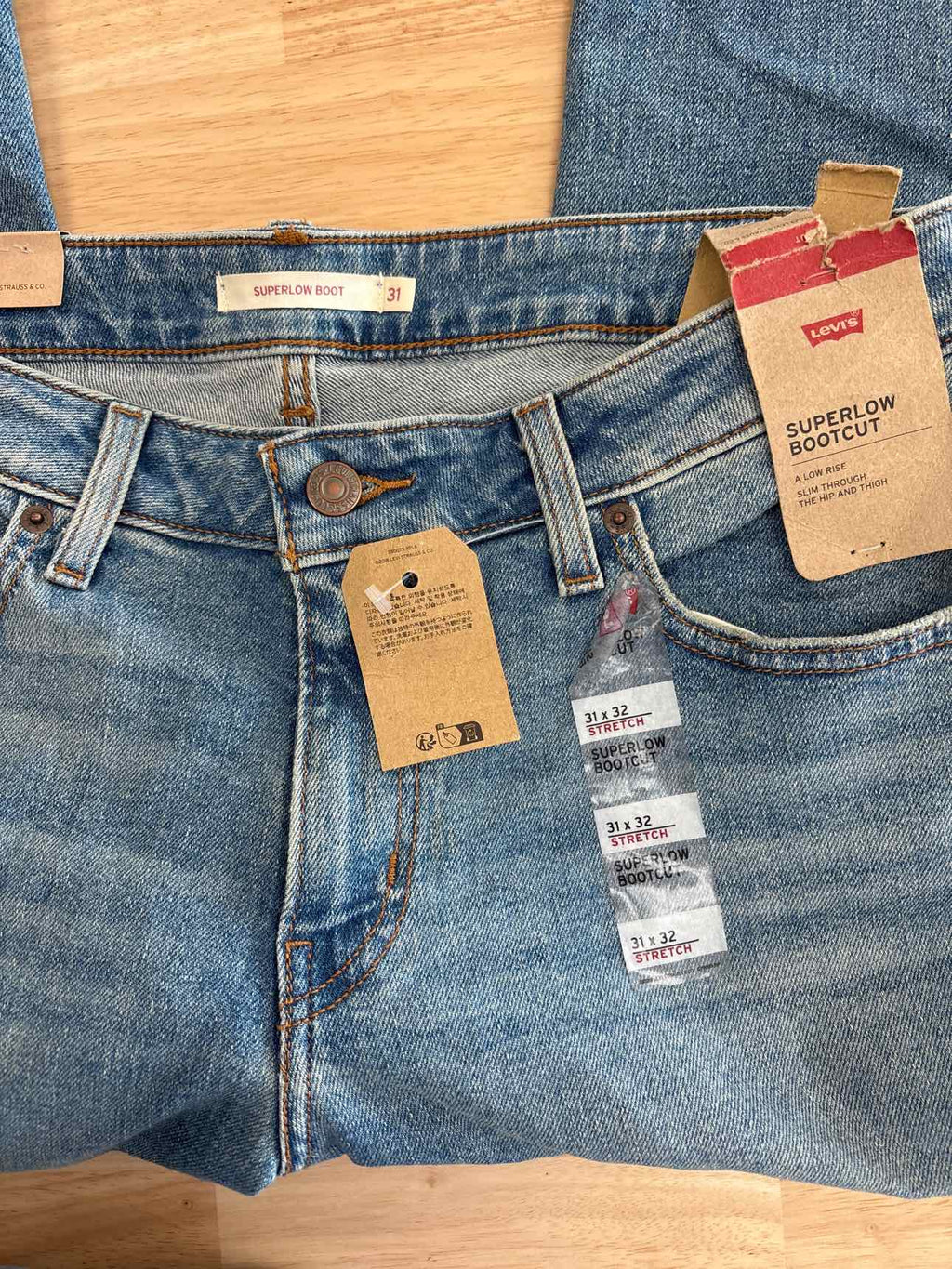 Levi's Size 31 Blue Denim New Jeans