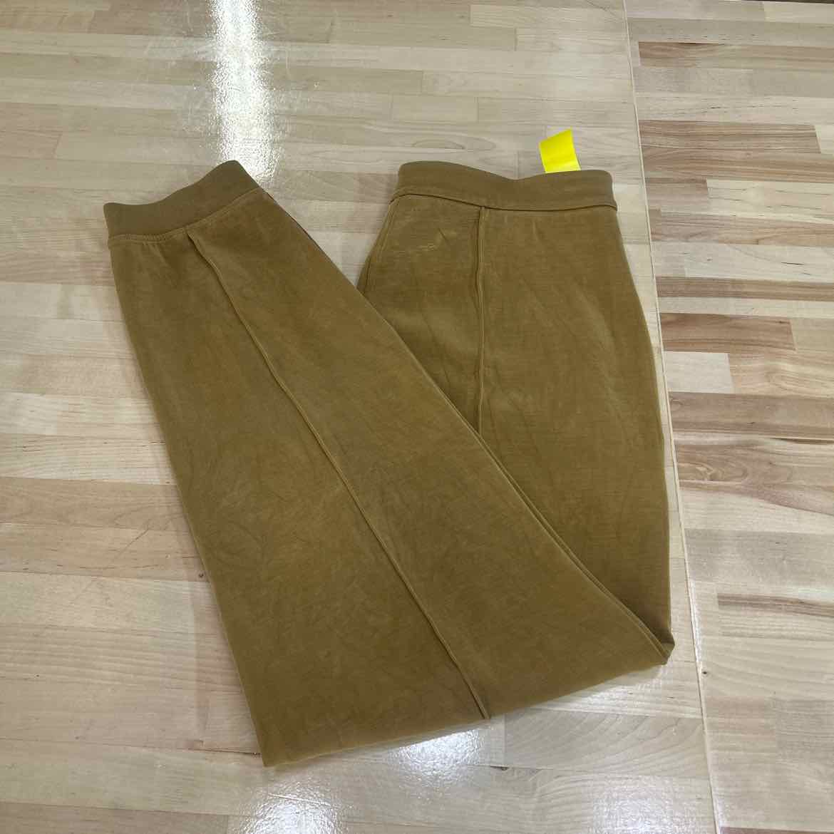 LuluLemon Size M Tan Preloved Pants