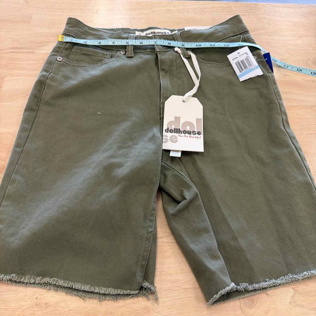 dollhouse Women Size 27 Green New Shorts