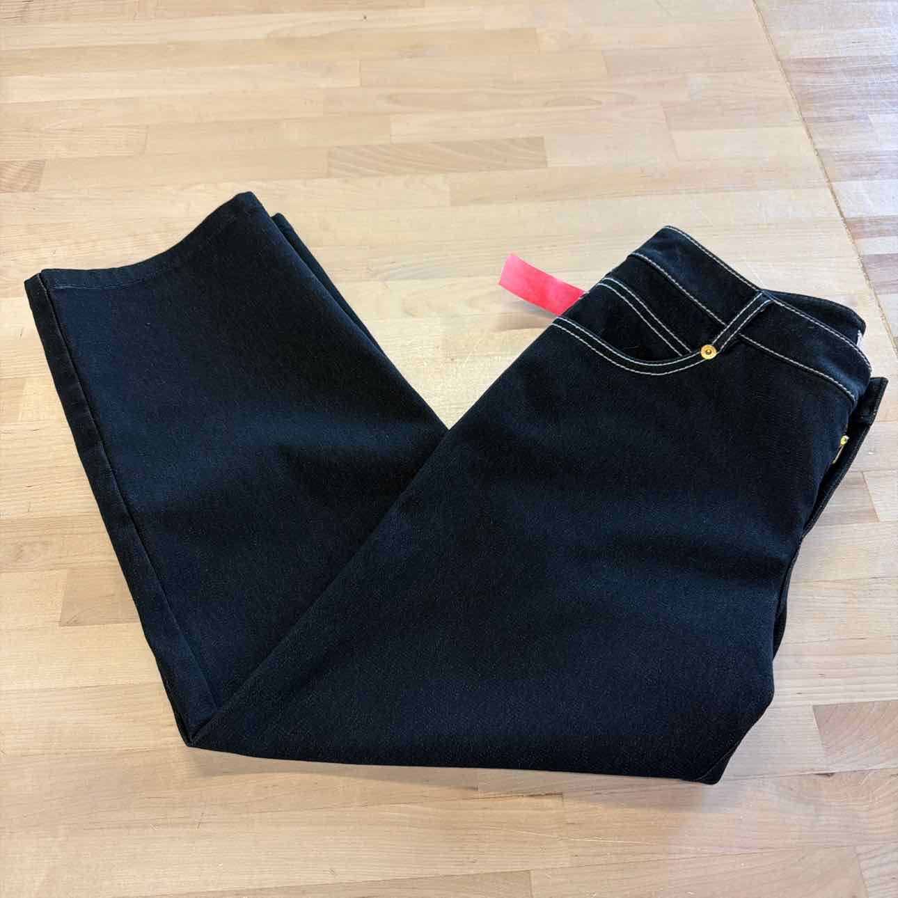 St. John Size 4 Black Denim Used Jeans