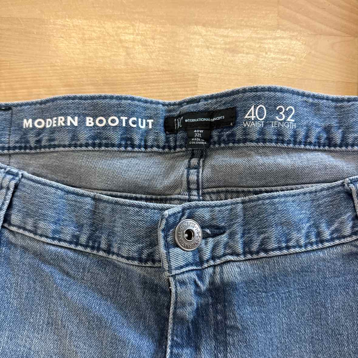 Male INC Men's Size 40x32  Rockford Boot Cut Jeans - Light Wash