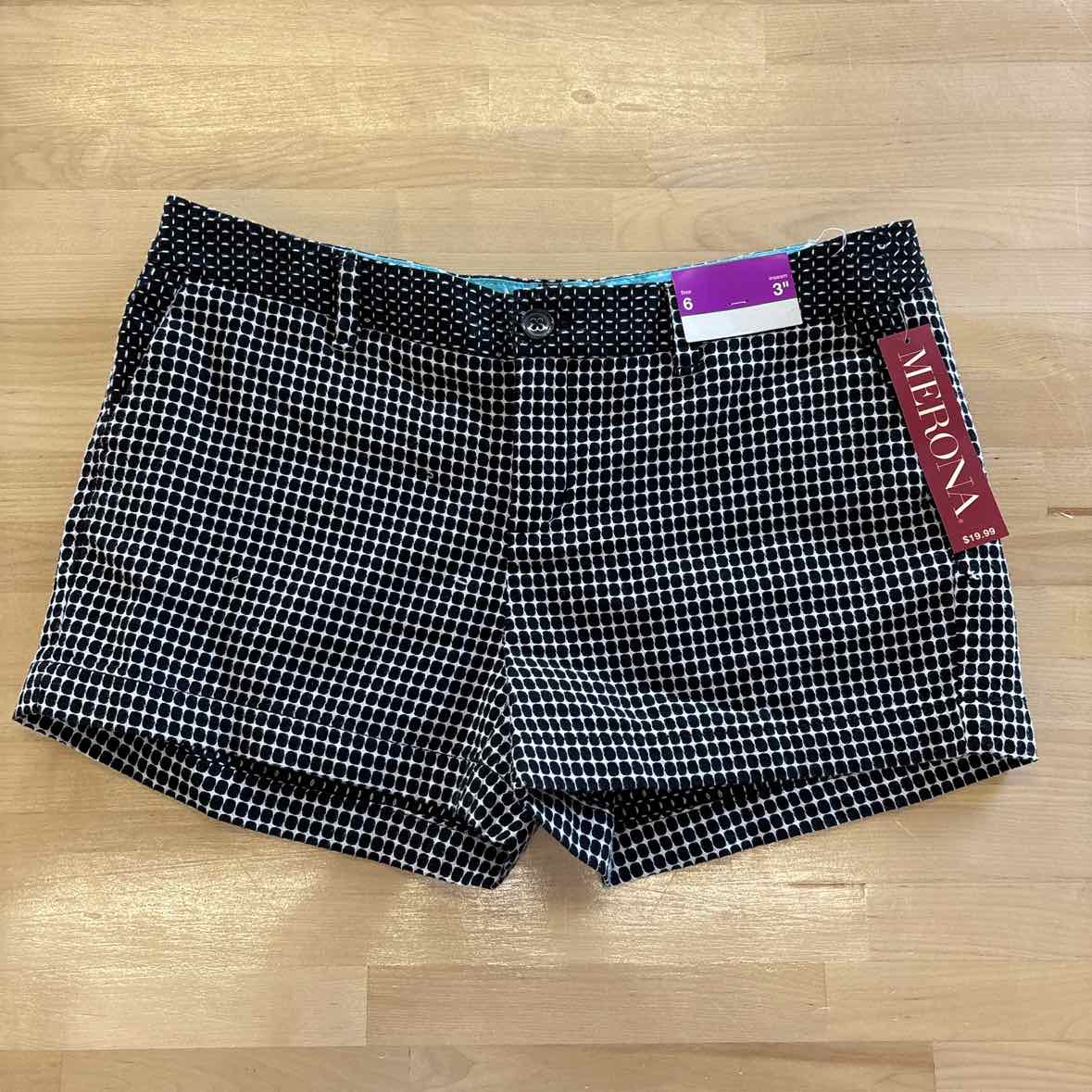 merona Size 6 BLACK & WHITE Shorts