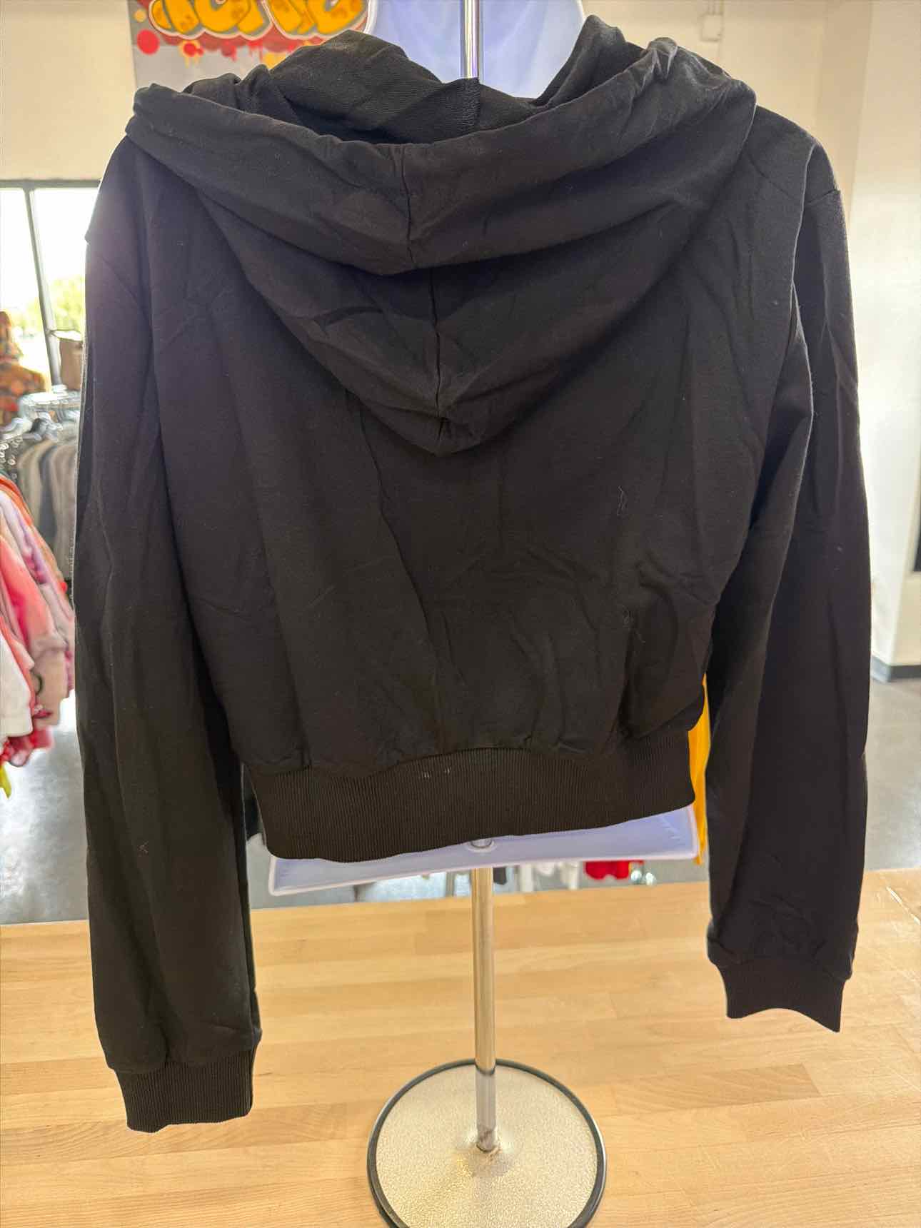 Milanpavillion Size M Black Hoodie