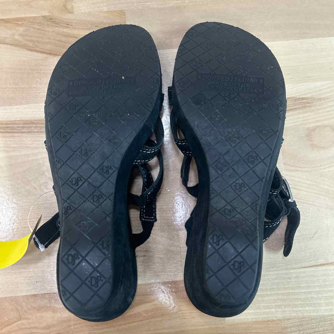Donald J Pliner Size 7 Black Preloved Sandals