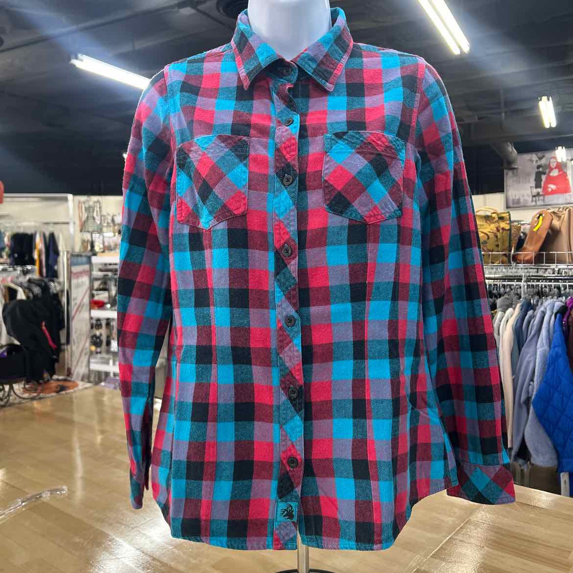 Legendary Whitetails Size M Blue Red Preloved Flannel