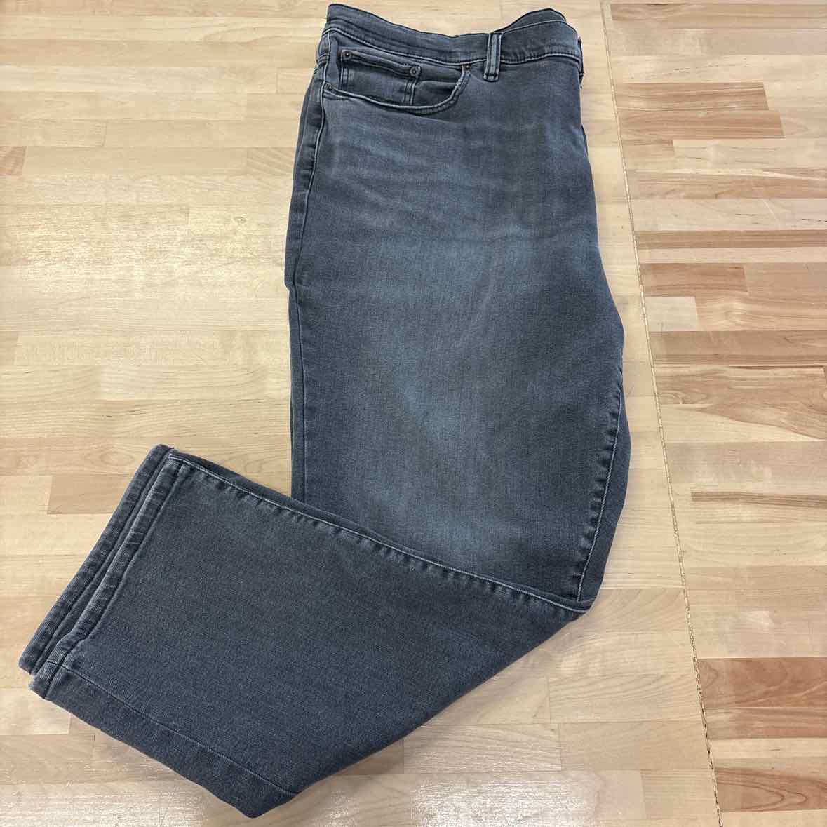 Lucky Brand Men's Size 46x32 Gray MENS Jeans