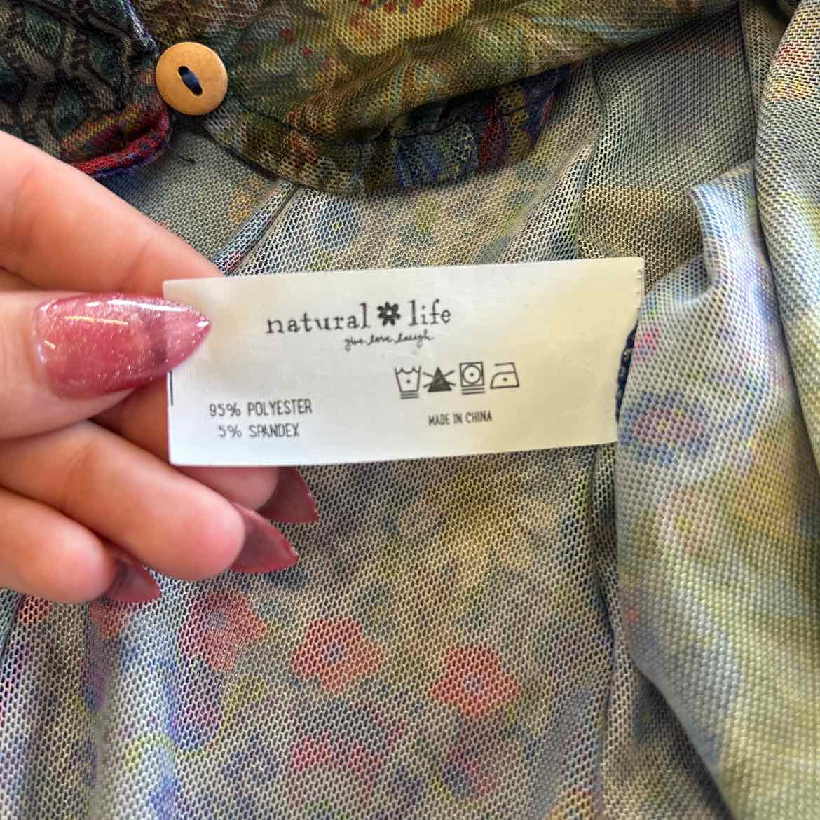 Natural Life Size L Multi-Color Preloved Blouse LS