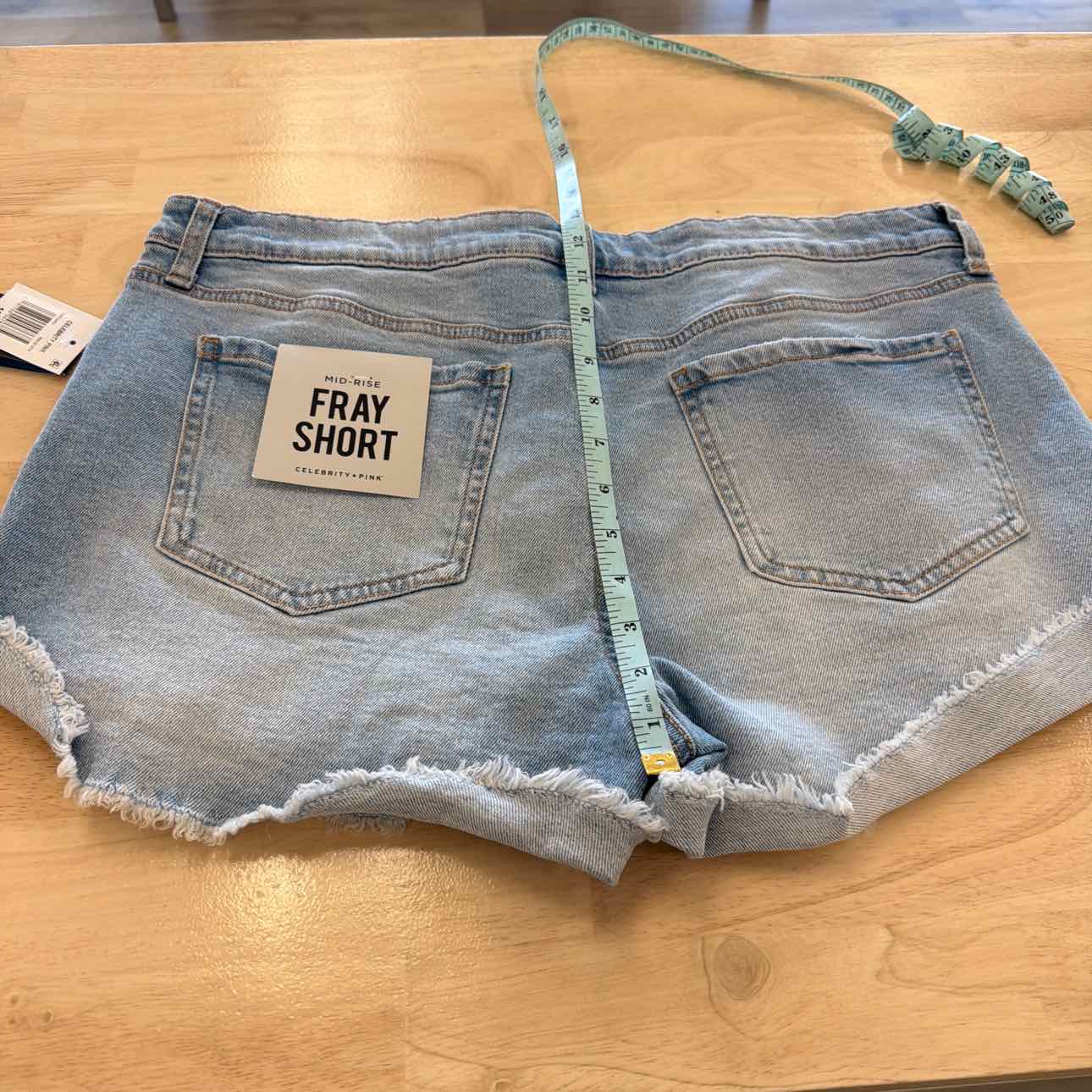 Celebrity pink Women Size 15 Blue New Shorts