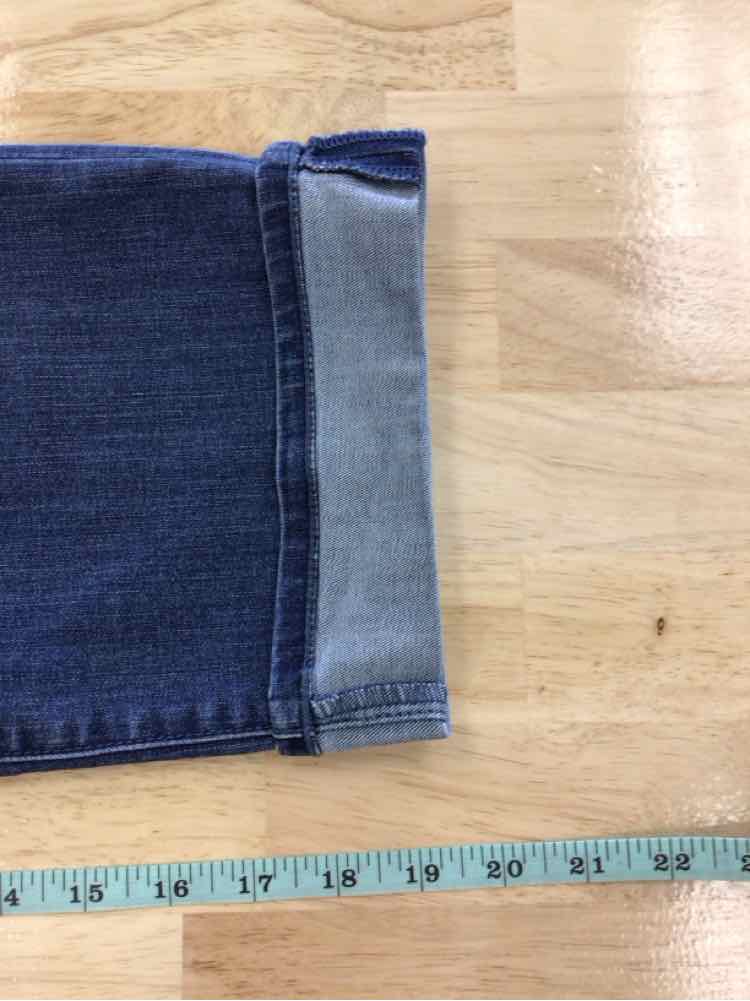 NYDJ Size 8 Blue Preloved Capris