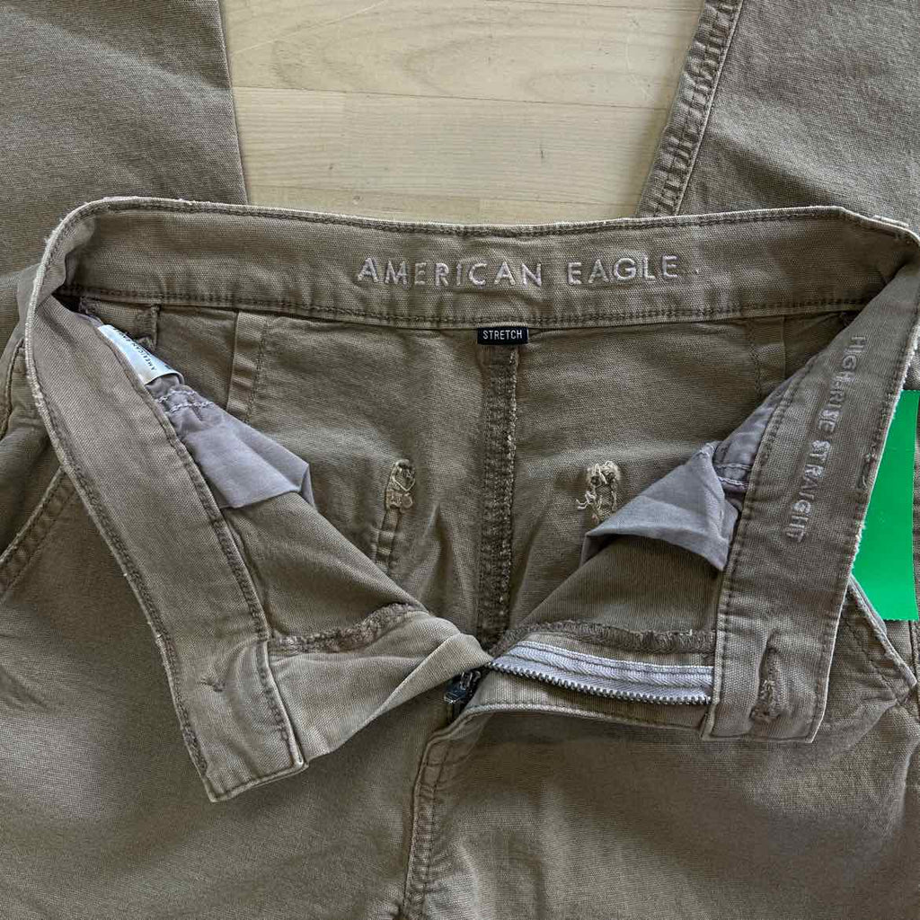 American Eagle Size 0 Khaki Preloved Cargo