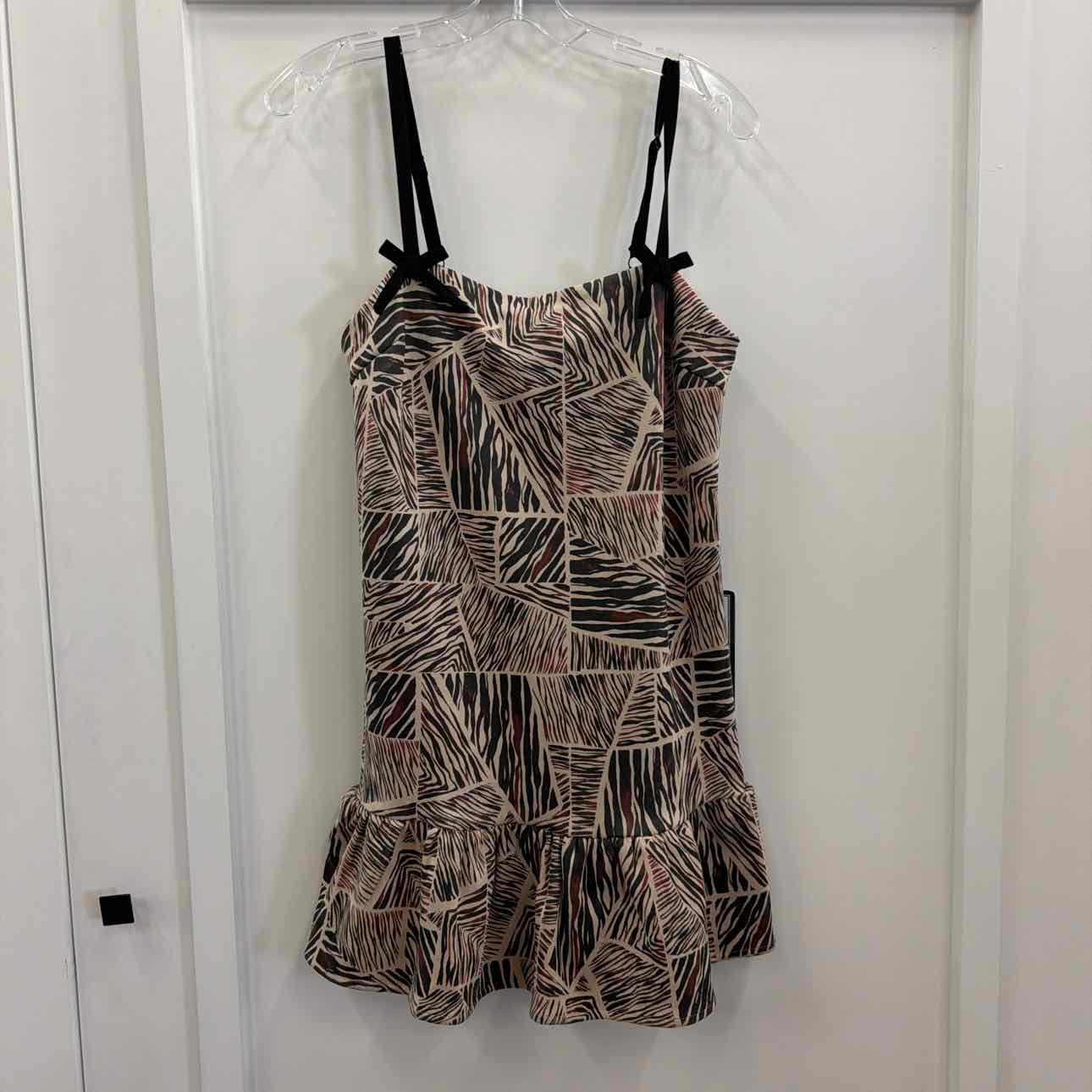 SENI & CADE Women's Juniors' Printed Sleeveless Drop Waist Dress