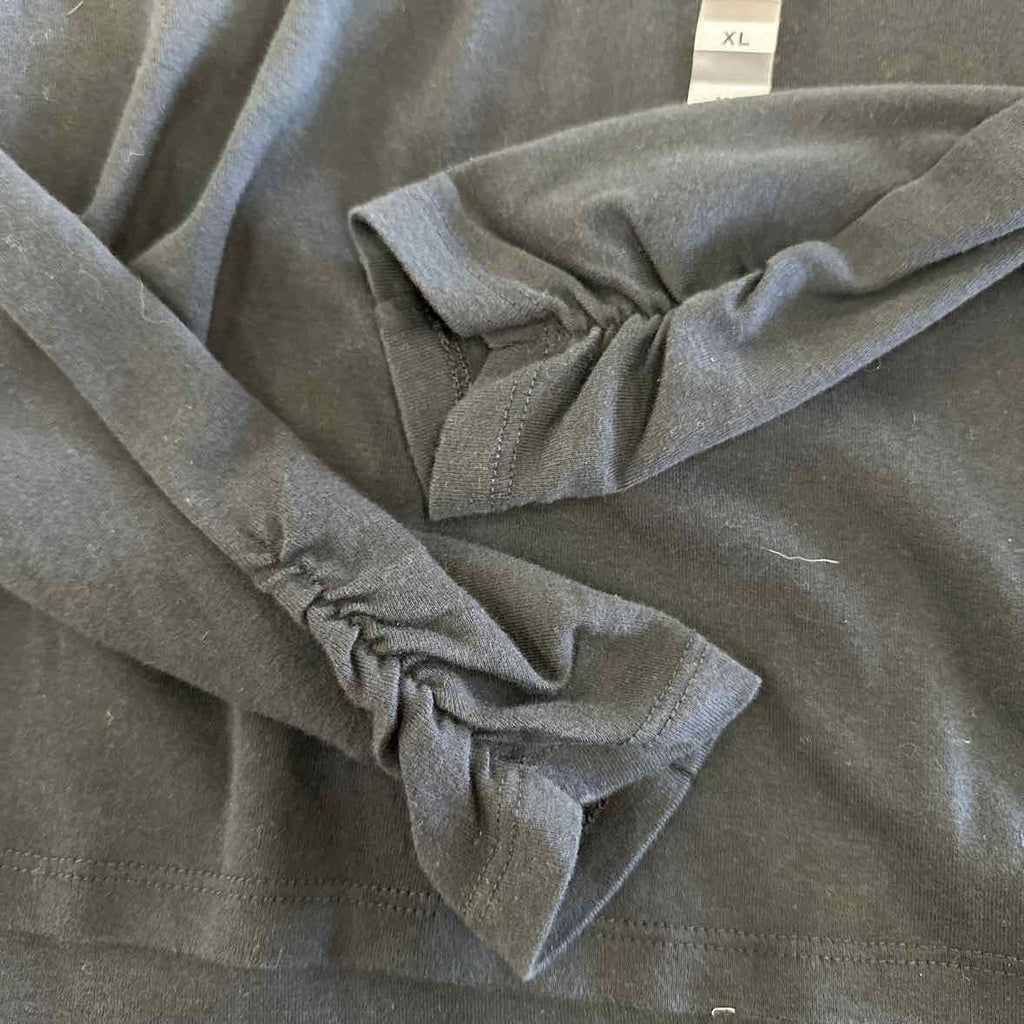 Levi's Size XL Black Long Sleeve