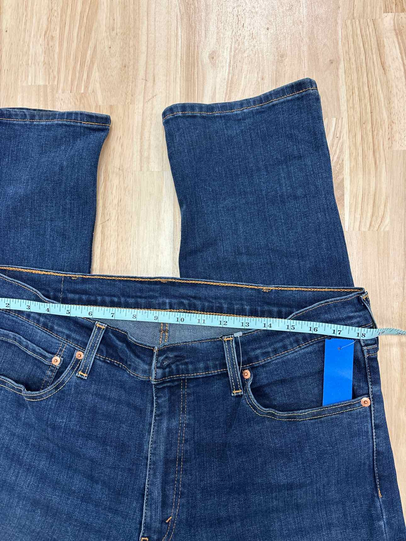 Levi's Size 38x30 dark blue MENS Jeans