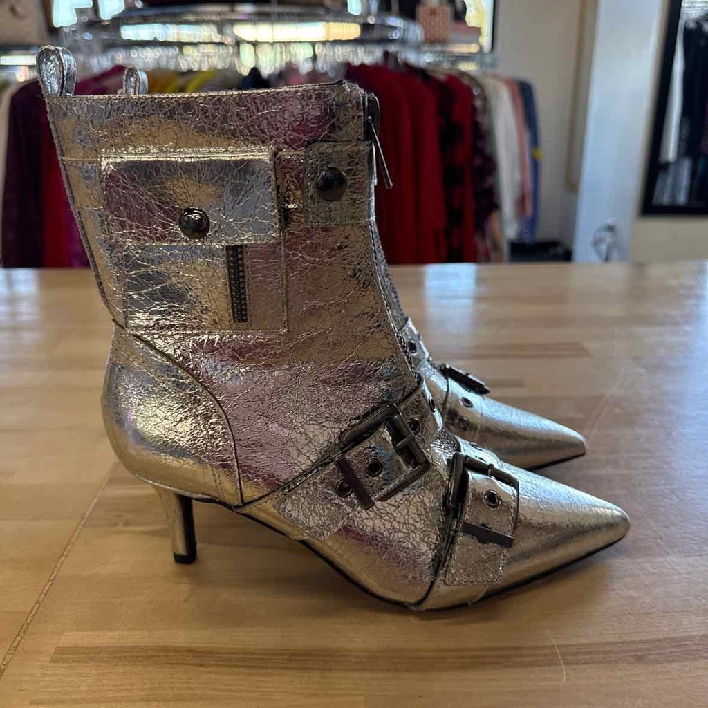 wild pair Size 7.5 Silver New Boots NWOB