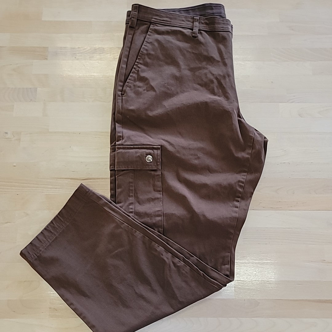 Club Room Men's Size 38 Regular-Fit Stretch Cargo Pants - Classic Brown