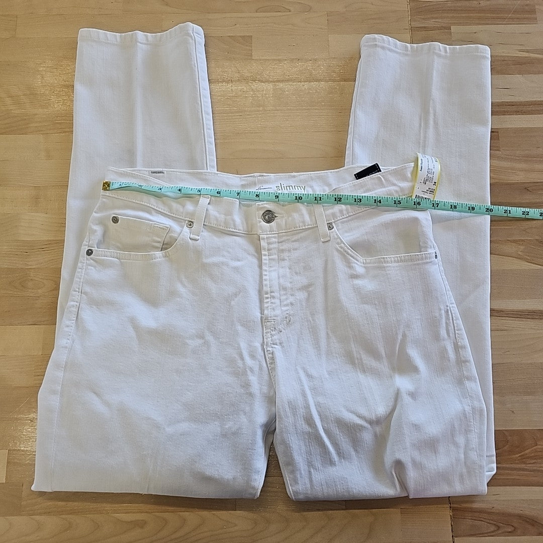 7 for all mankind Size 34 White Jeans