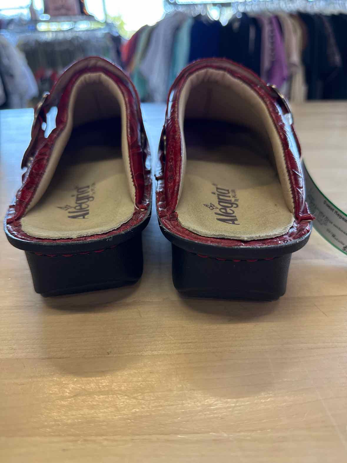 Alegria Size 9.5 Red Leather Preloved Clogs
