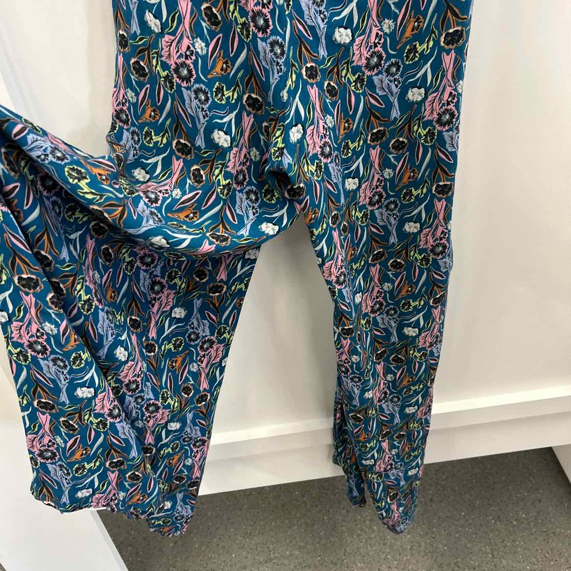 coreylynncalter Size M Blue Preloved Jumper