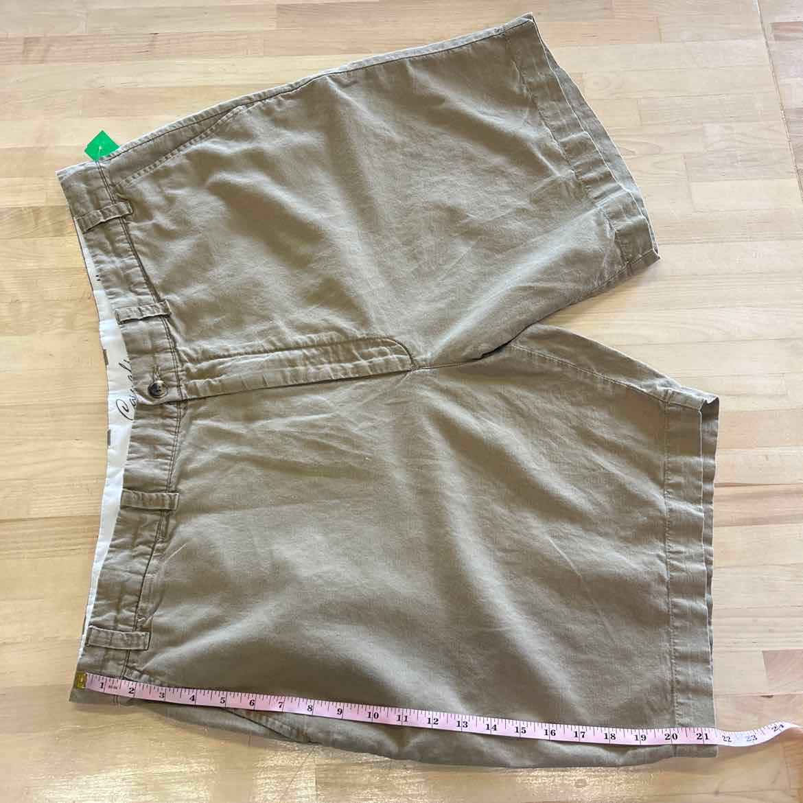 Roundtree Men's Size 44 Tan MENS Shorts