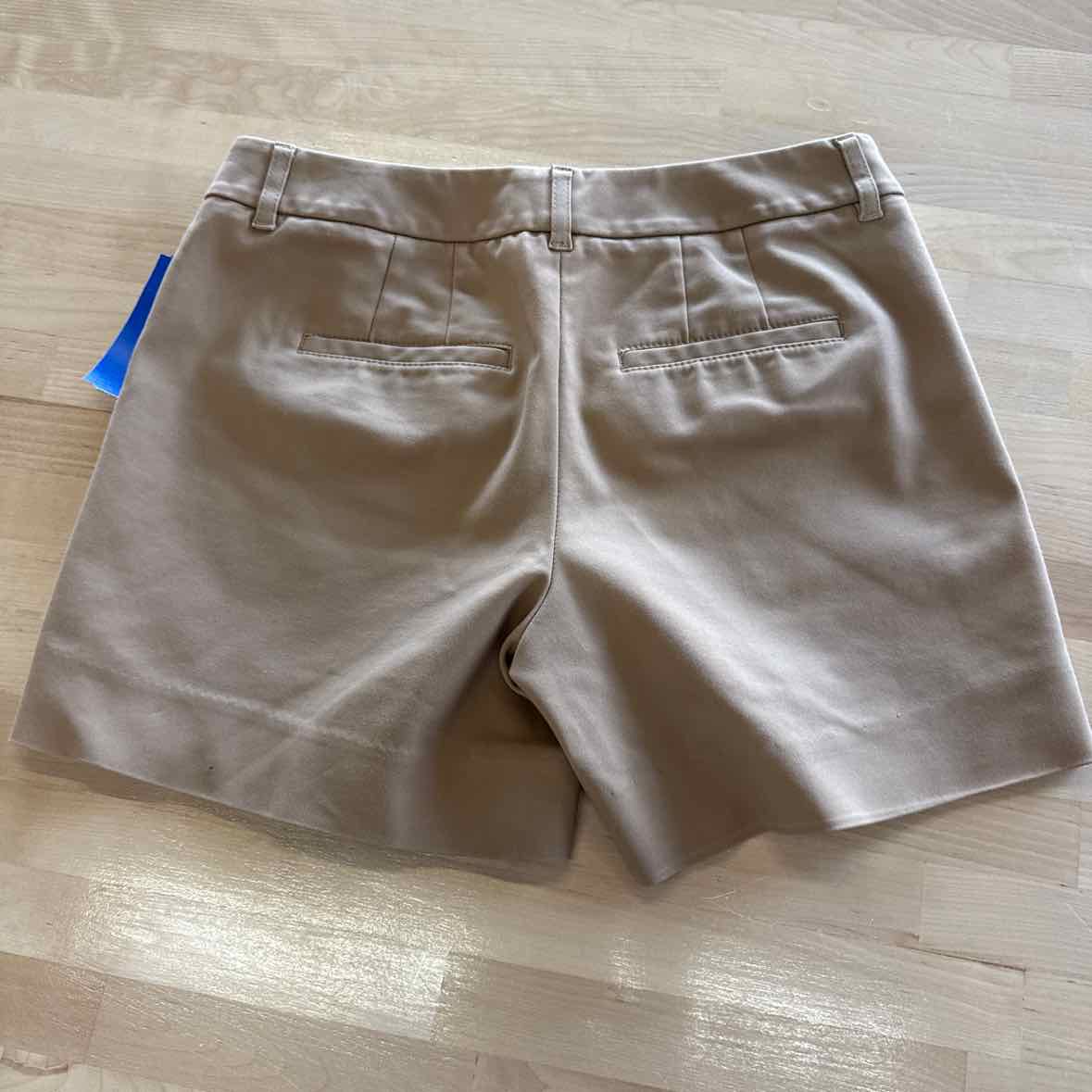 White House Black Market Size 00 Tan Shorts