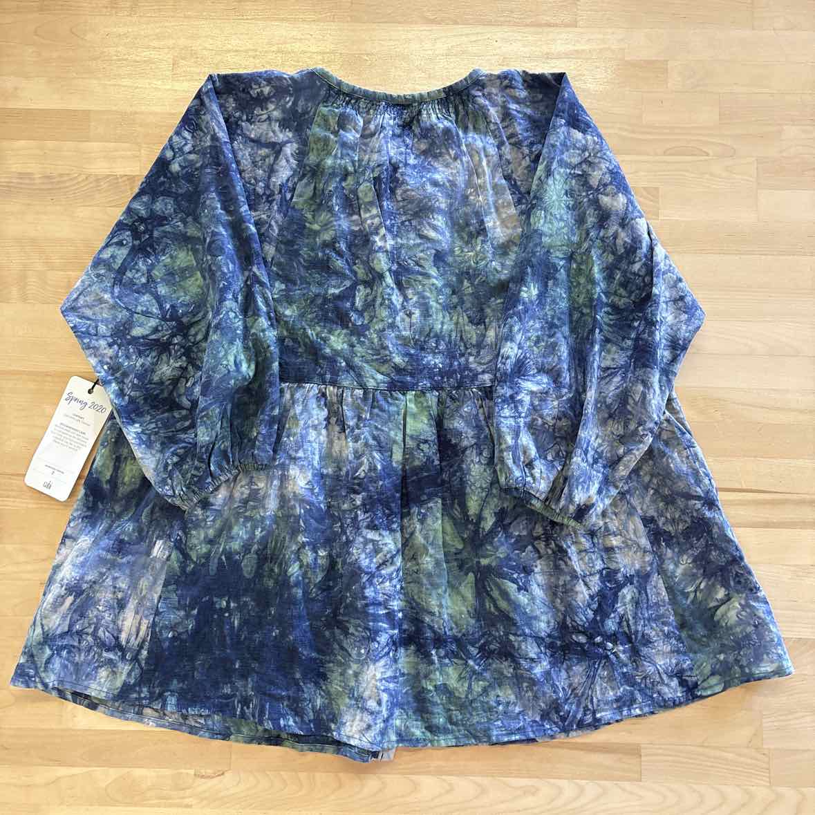 Cabi Size M Blue & Green Button Down Shirt