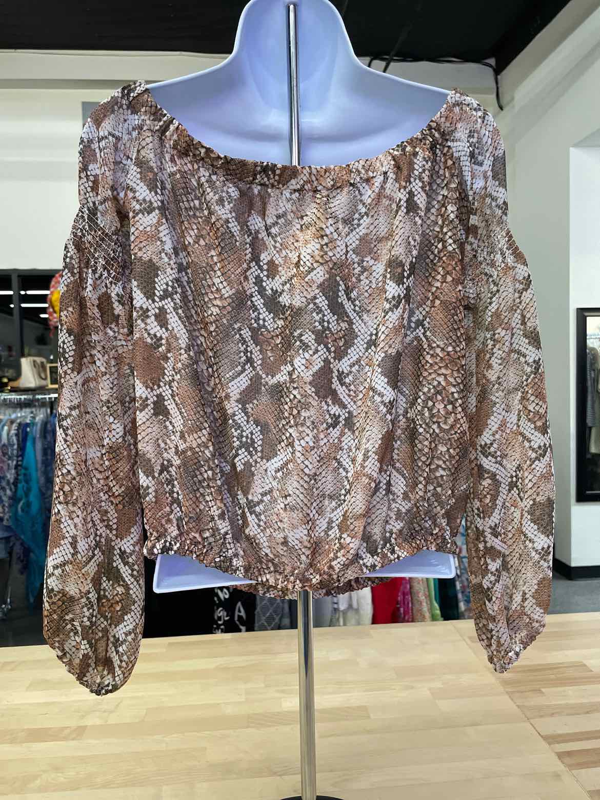 Guess Size S Brown & White Blouse