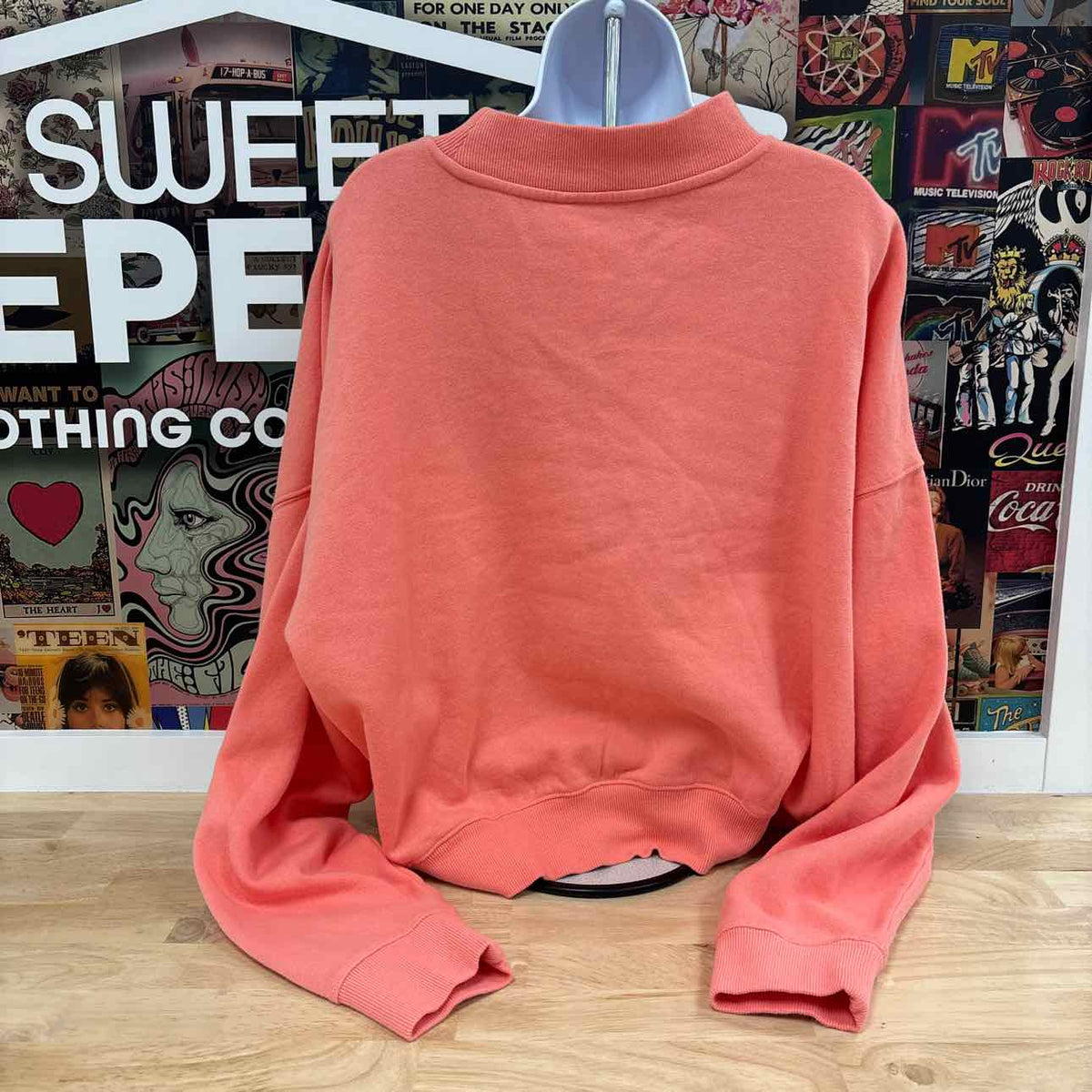O'Neill Juniors' Moment Cropped Graphic-Print Sweatshirt - Burnt Coral