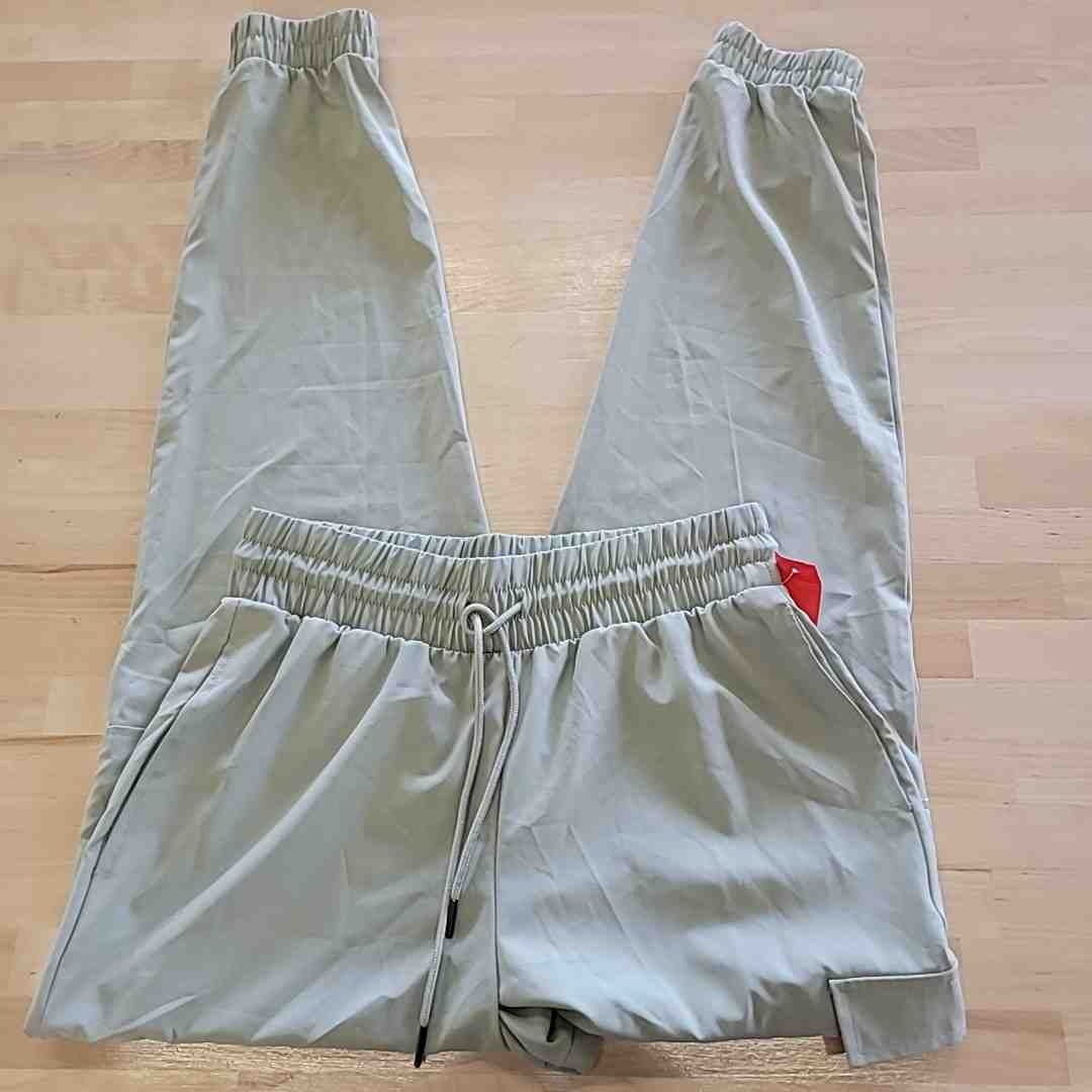 hippie rose Size M Green Pants