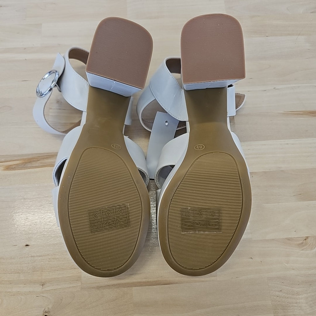 Journee Collection Shoe Size 8.5 White Heels