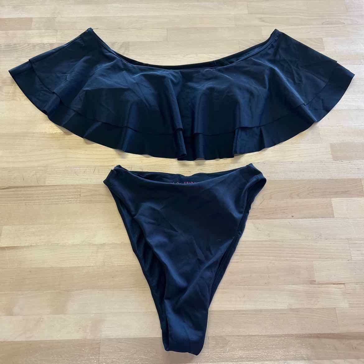 Left on Friday Size M Black Preloved Swimsuit