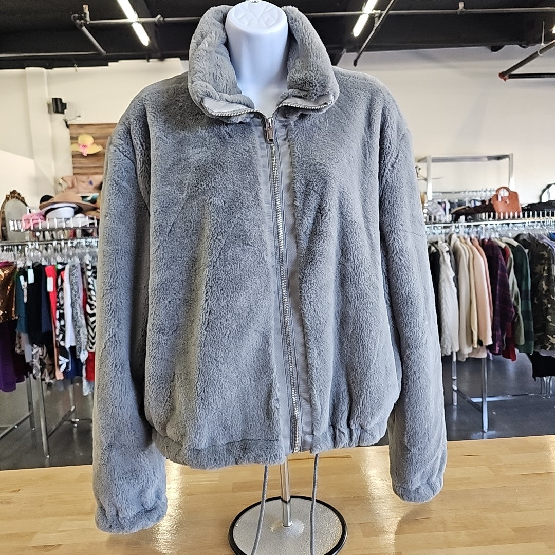 CoffeeShop Size L Gray Sweater