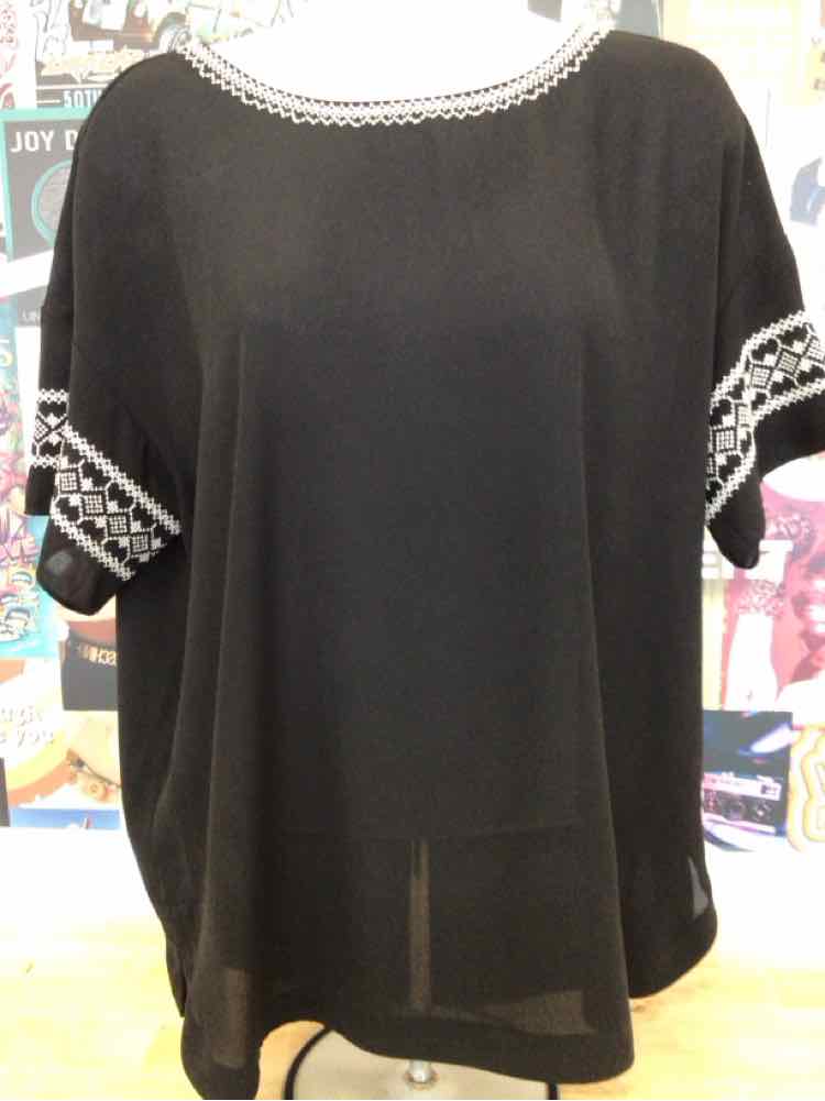 NYDJ Size S Black Preloved T-Shirt SS