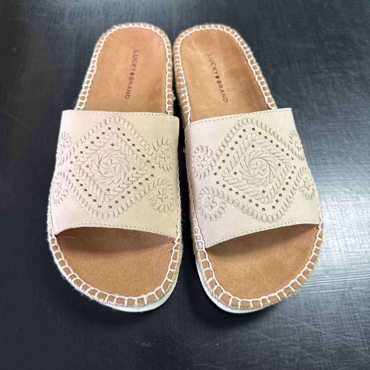 Lucky Brand Shoe Size 8.5 Beige Leather Lemana Slide Sandals