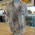 Cabi Size XS White & Black Preloved Blouse SS