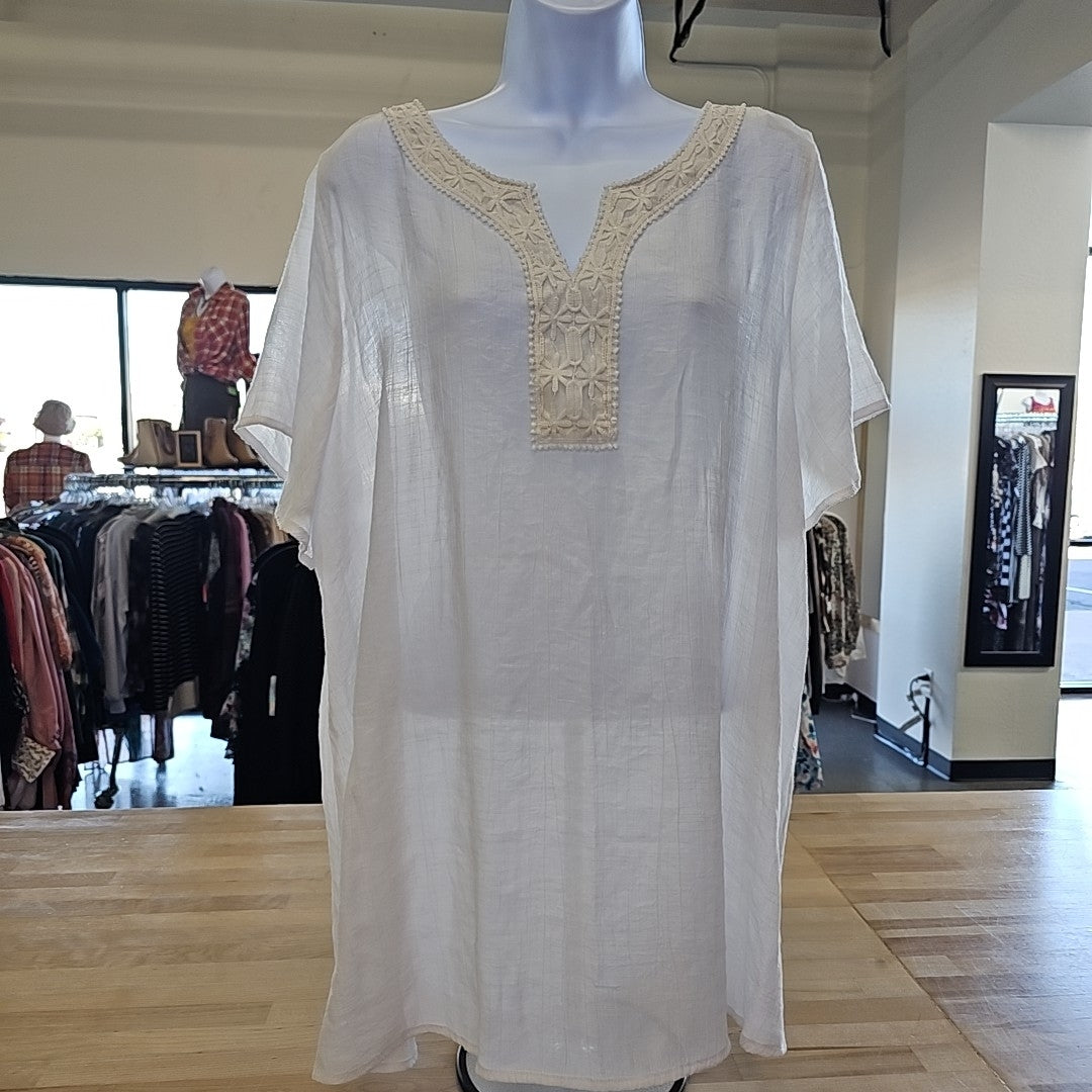 Indigo Rose Size 2X White Blouse