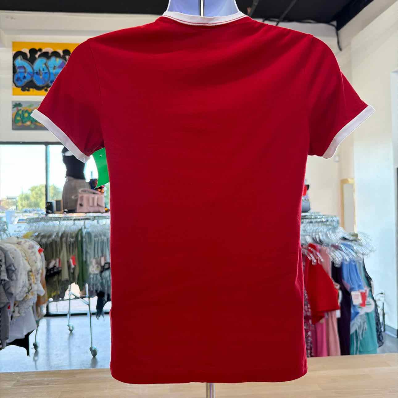 Guess Size XS Red Preloved MENS T-shirt
