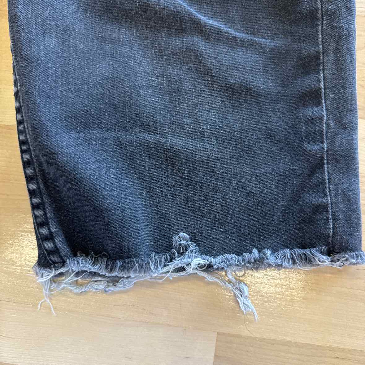 Levi's Size 30 Gray Denim Shorts